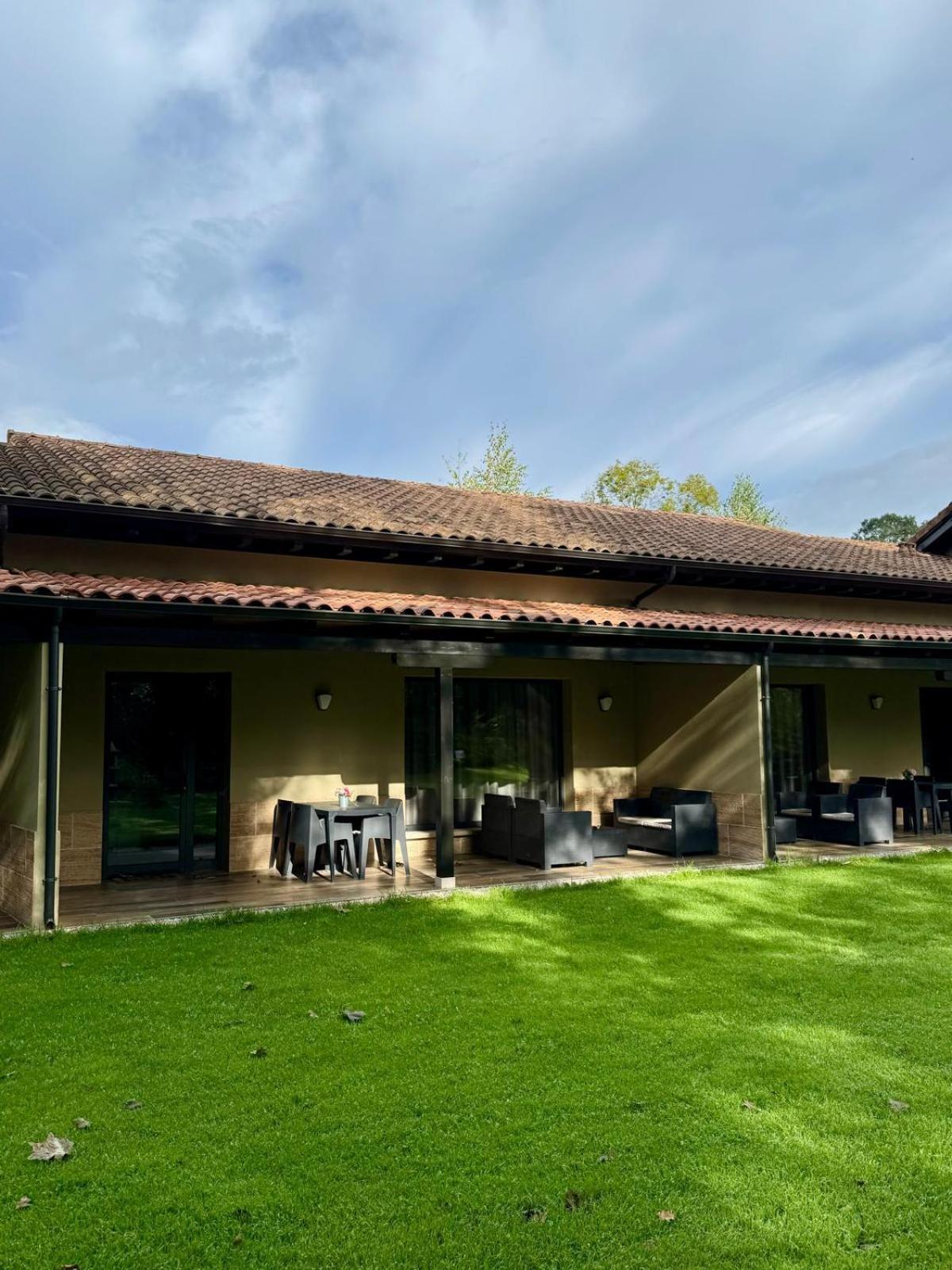Complejo Turistico Les Cotolles Apartment Cangas de Onis Exterior photo